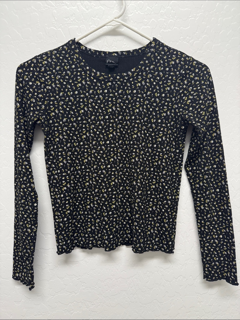 Black Long-Sleeve Ribbed Tee with floral Print